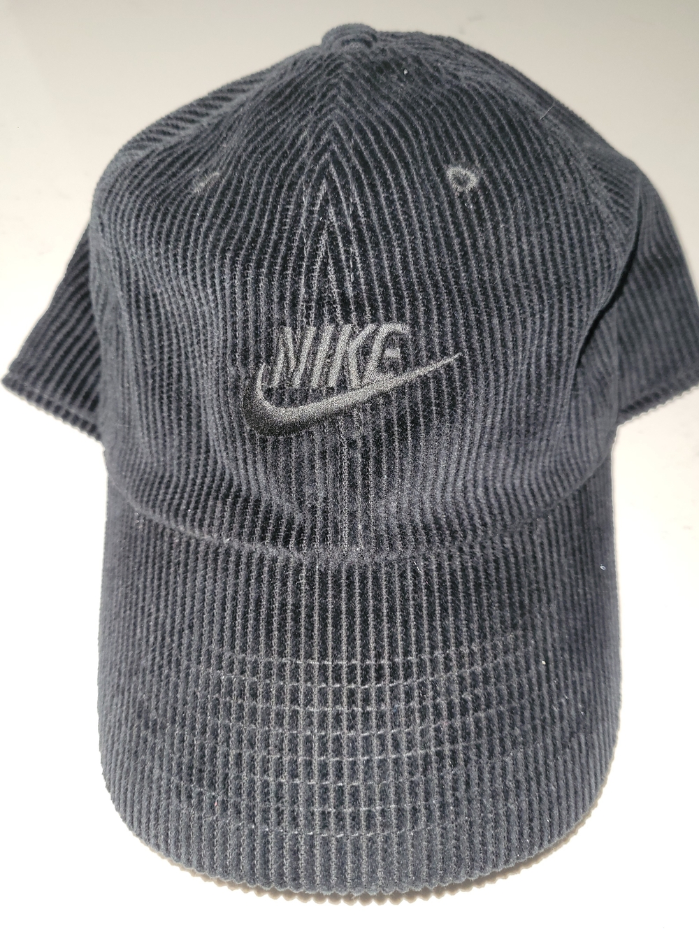 Nike Men's Black Corduroy Baseball Cap